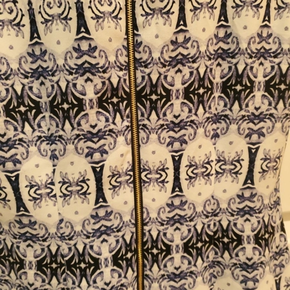 Ivanka Trump womens dress Size 4 blue print - Picture 8 of 8
